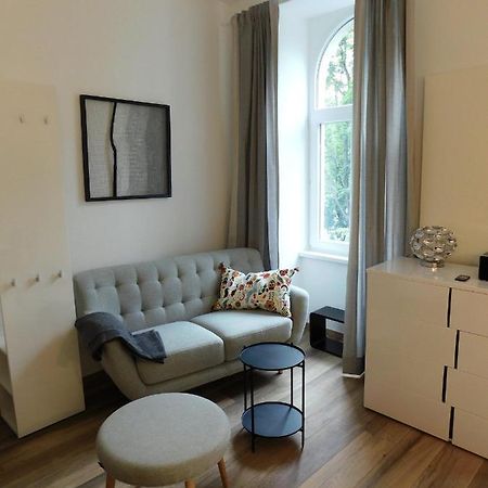 Max, Ruhige Sonnige Wohnung In Praternahe Vienna Esterno foto