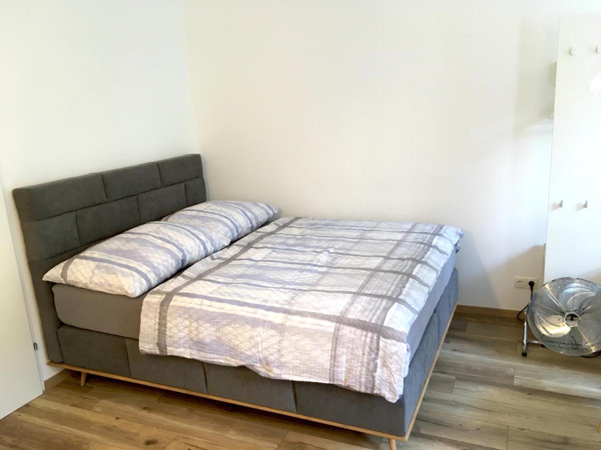 Max, Ruhige Sonnige Wohnung In Praternahe Vienna Esterno foto