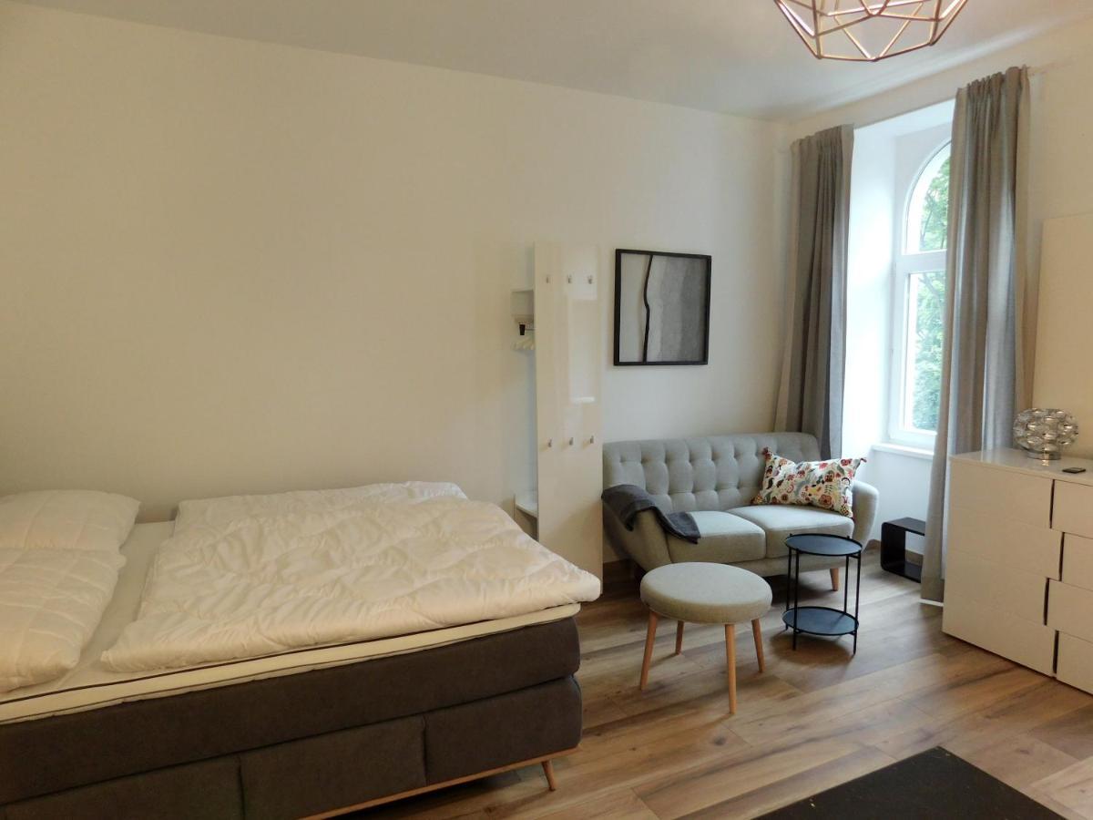 Max, Ruhige Sonnige Wohnung In Praternahe Vienna Esterno foto