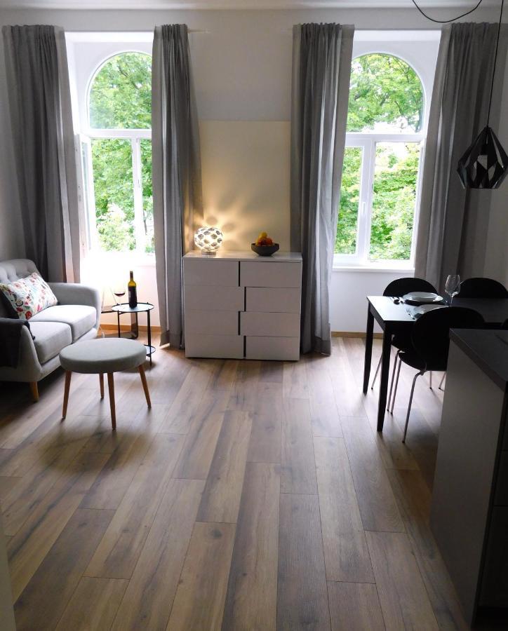 Max, Ruhige Sonnige Wohnung In Praternahe Vienna Esterno foto