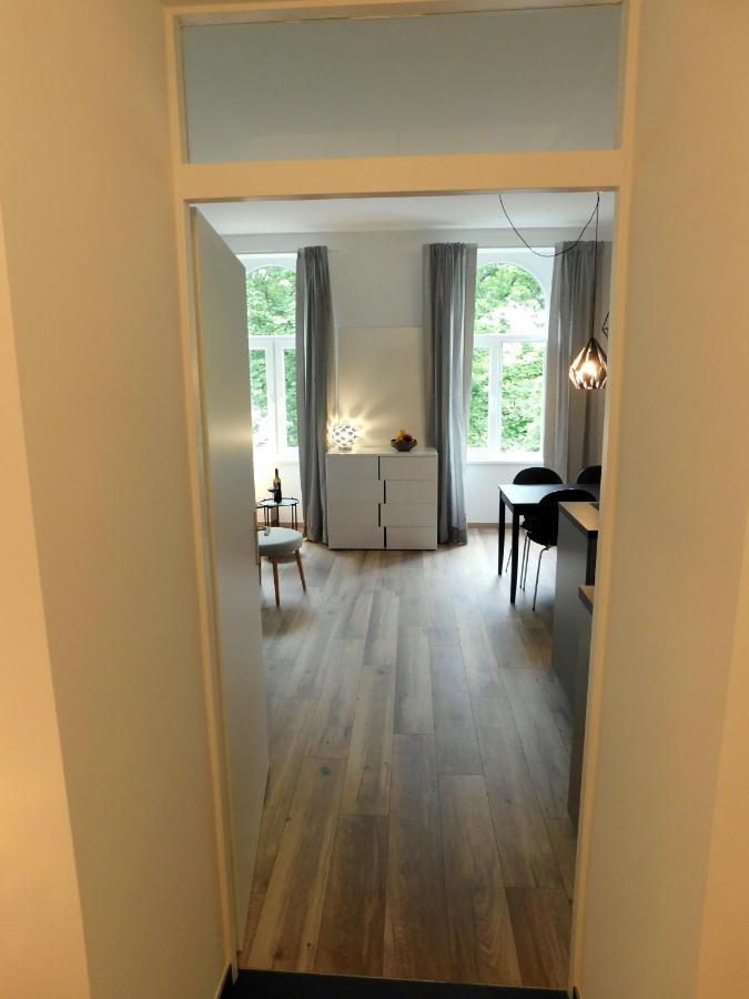 Max, Ruhige Sonnige Wohnung In Praternahe Vienna Esterno foto