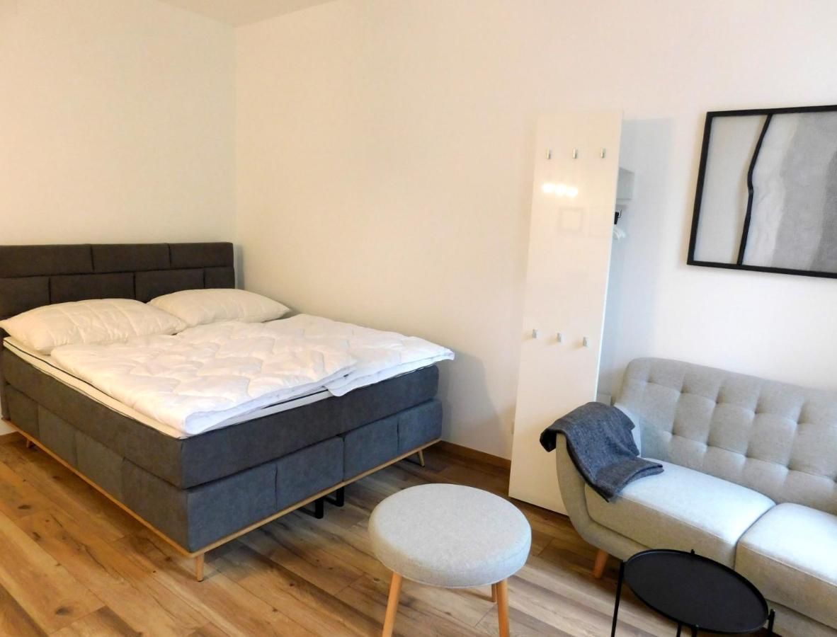 Max, Ruhige Sonnige Wohnung In Praternahe Vienna Esterno foto