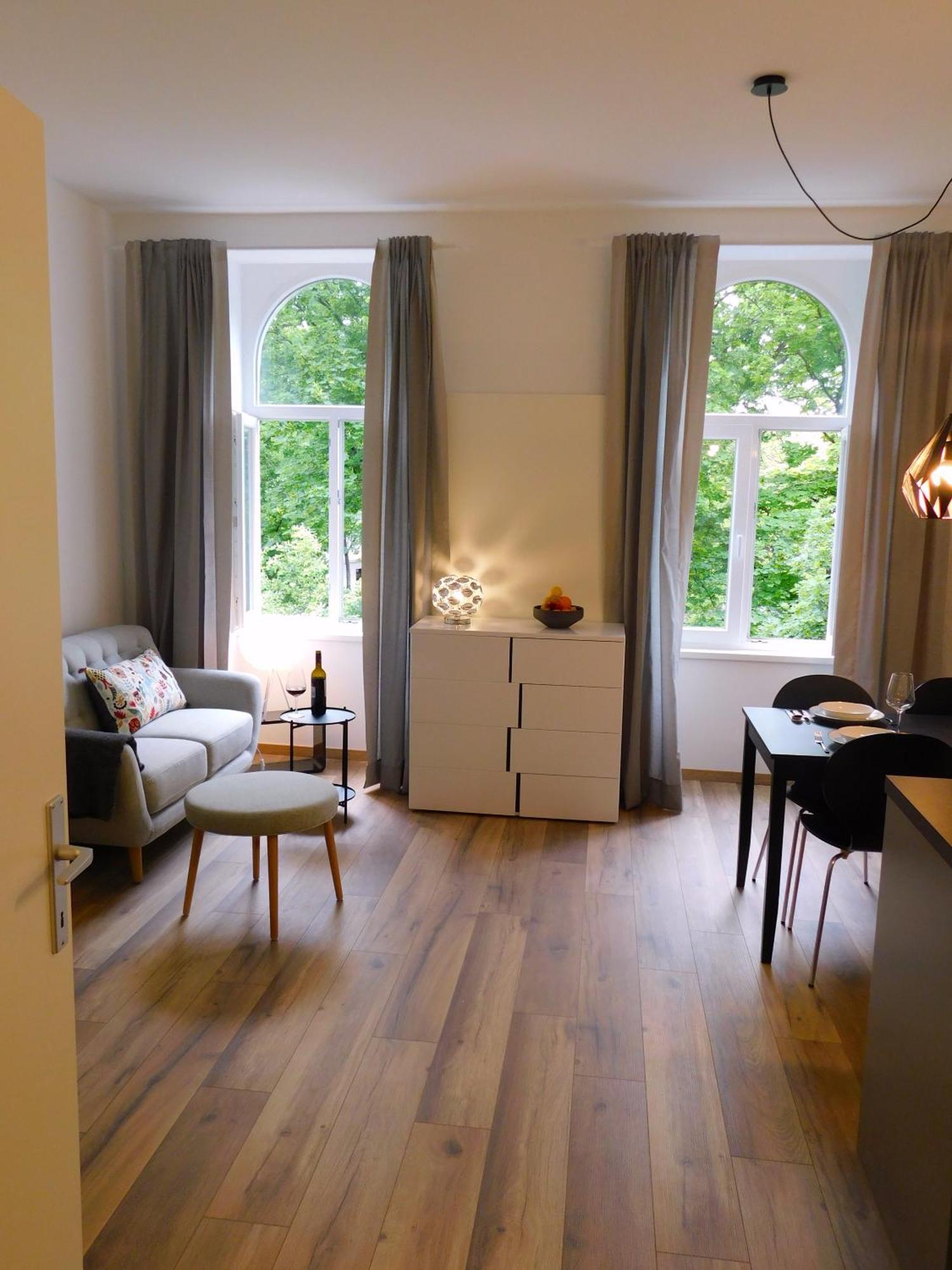 Max, Ruhige Sonnige Wohnung In Praternahe Vienna Esterno foto